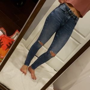 KNEE ONLY RIPPED AE JEANS